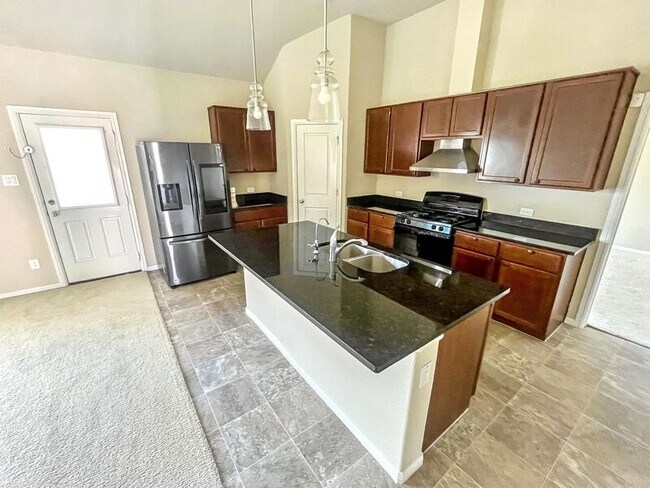 Photo - 8729 Heliotrope Ln