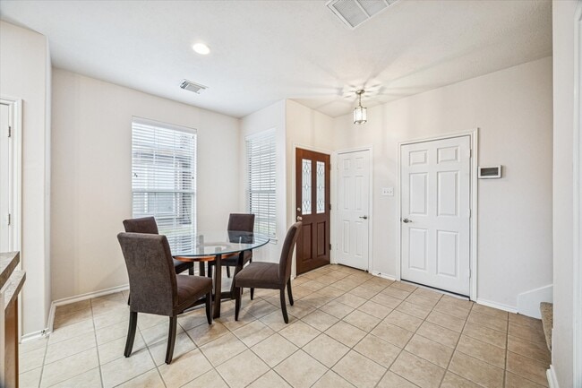 Building Photo - 3206 Pearl Bluff Ln