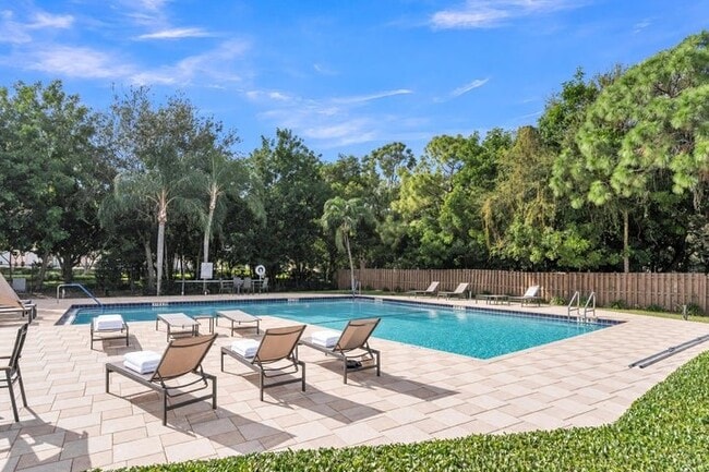 Photo - 2800 Palmwood Terrace