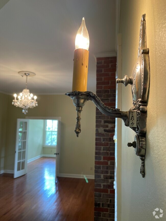 Building Photo - 1410 S Gaines St Unit C Rental