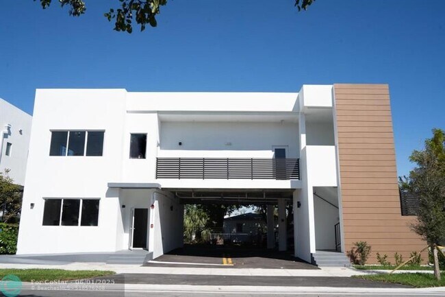 Photo - 500 Foster Rd Condo Unit B