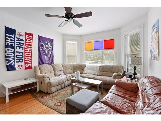 Photo - 1983/1985 Iglehart Avenue Unidad 1983