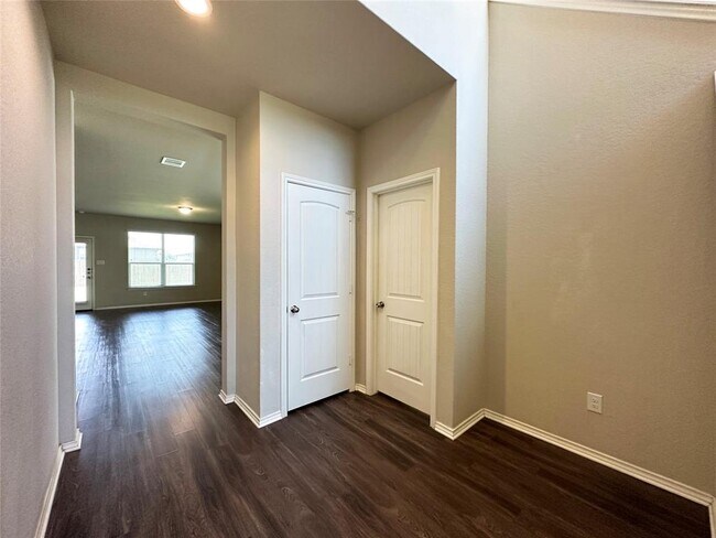 Photo - 109 Miles Dr