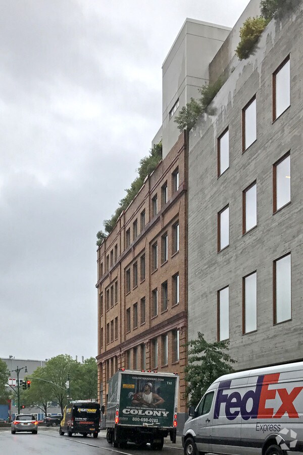 Photo - 120-126 Eleventh Ave
