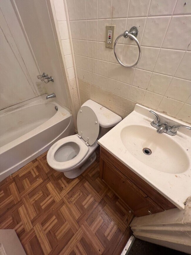 Photo - 4539 Turney Rd Unit #1