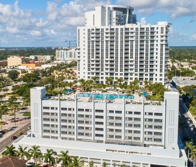 Building Photo - 1776 Polk St Unit 1405