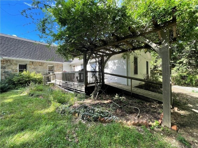 Building Photo - 125 Fitzgerald Rd Rental