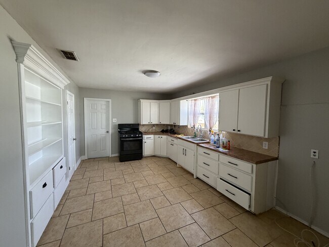 Photo - 3417 27th St