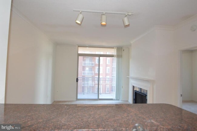 Photo - 4490 Market Commons Dr Unit 412
