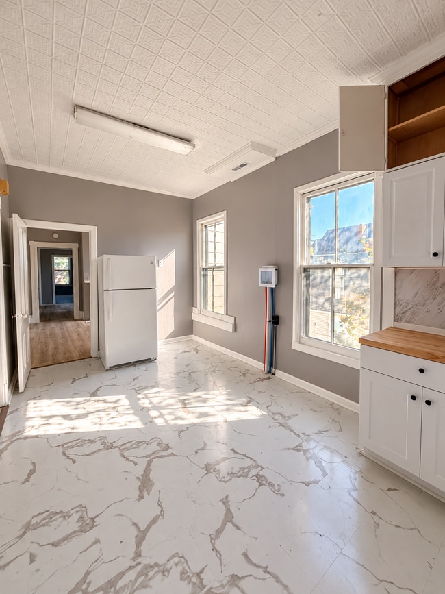 301 5th Ave