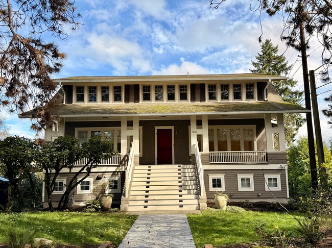 Building Photo - ROJAS Unit A