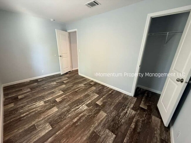 10704 Fran St