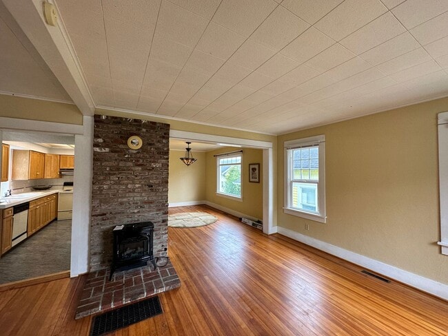 Photo - AVAILABLE NOW - 2 Bed 1.5 Bath Craftsman Home with Attached Garage & Office Space