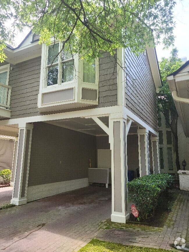 Building Photo - Townhouse in Haymount! 3 Bedroom 2.5 Bath ...
