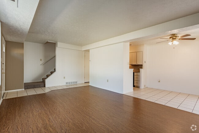 3BD 1.5BA 1,005 sq. ft.