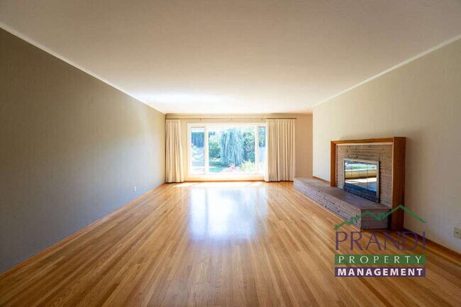 164 Madison Ave