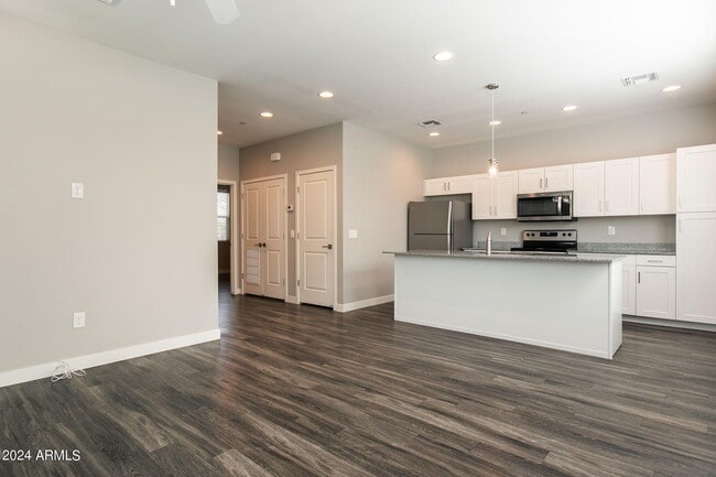 Photo - 2245 N Dayton St Unit 1