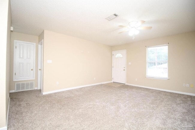 Photo - 6845 Roundup Ln