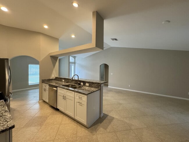 Photo - 2502 38th St W