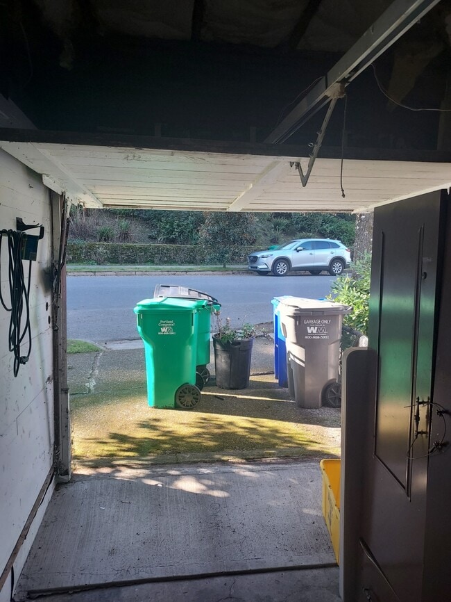 Photo - 3453 NW Thurman St