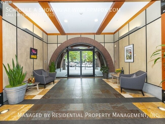 Photo - 1030 NW Johnson St