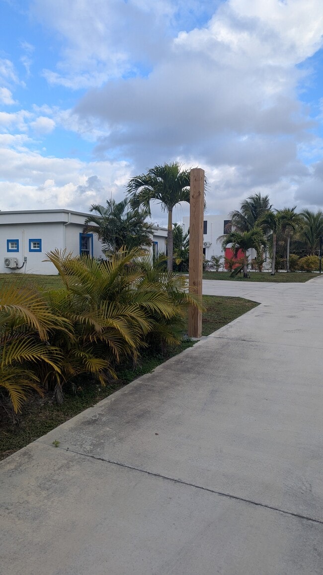 Photo - 1335 Churchill Rd Unit Casita 2