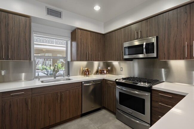 Photo - 11023 Fruitland Dr