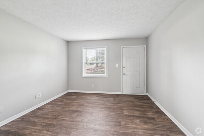 2BR, 1BA - 730SF - Living Room