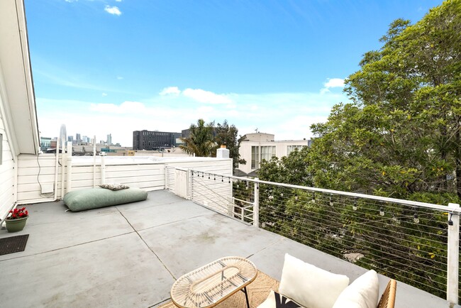 Photo - 235 Mississippi St Unit B