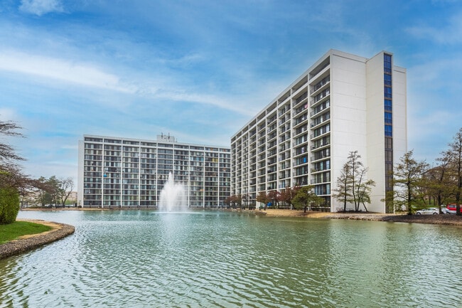 Photo - 2015 S Finley Rd Condo Unit 702