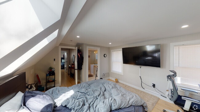 Building Photo - 15 Lanark Rd Unit 3 Rental
