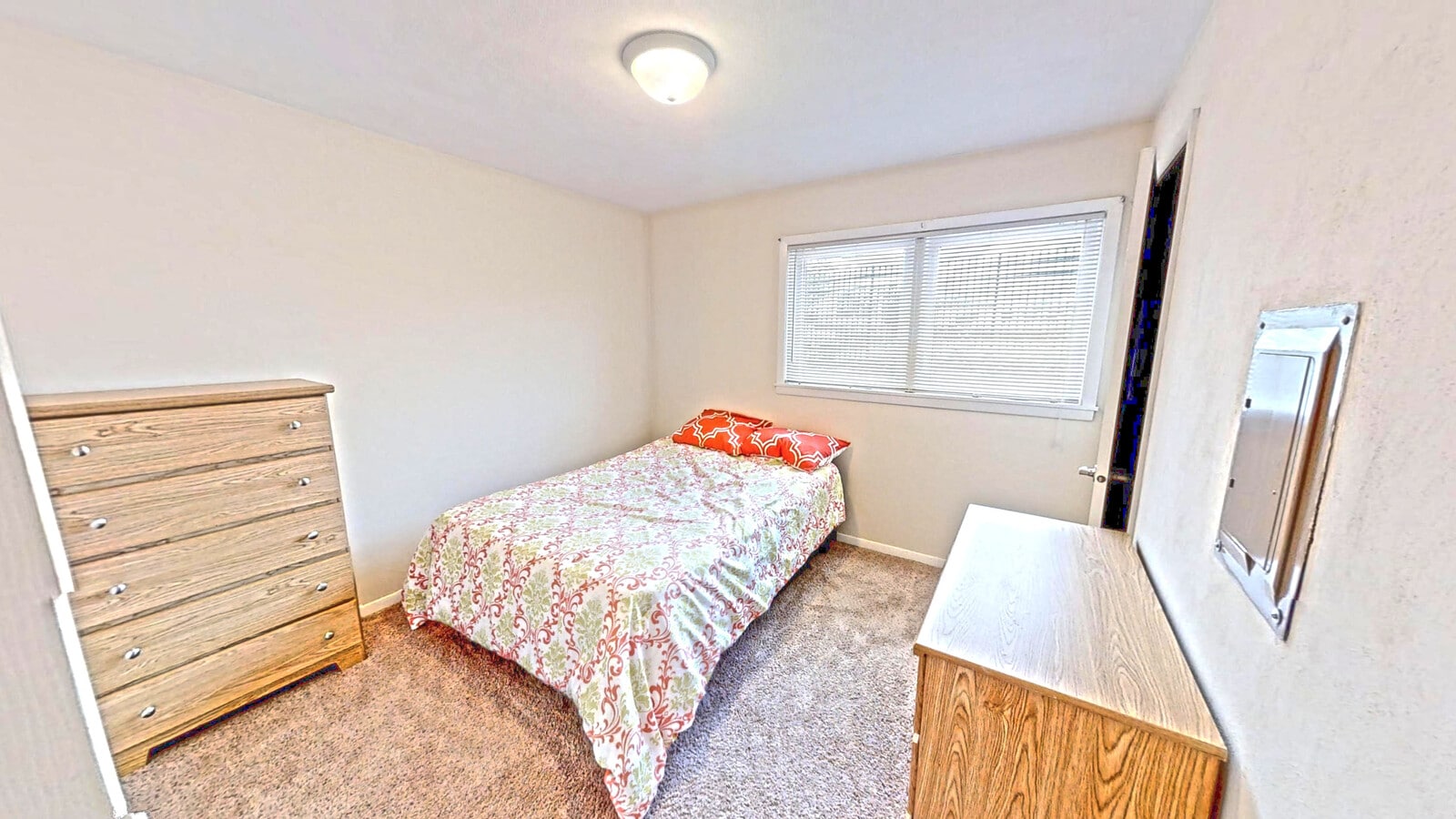 Photo - 55 East Healey Street