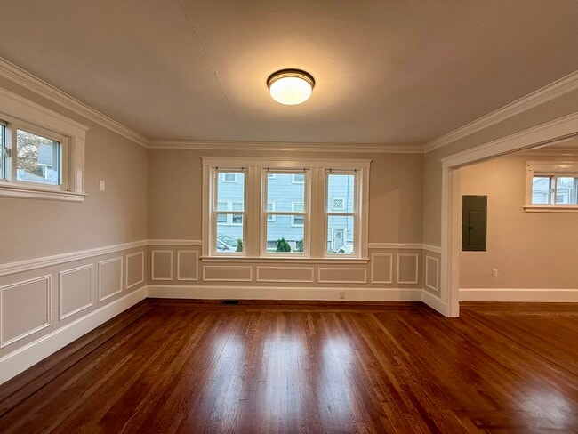 Building Photo - 224 Faneuil St