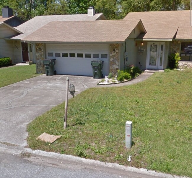 Photo - 107 Pleasant Hill Ct