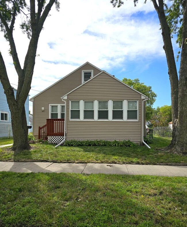 FOR RENT- 4 bed home on Hope Ave, Pets ok ... - FOR RENT- 4 bed home on Hope Ave, Pets ok ...