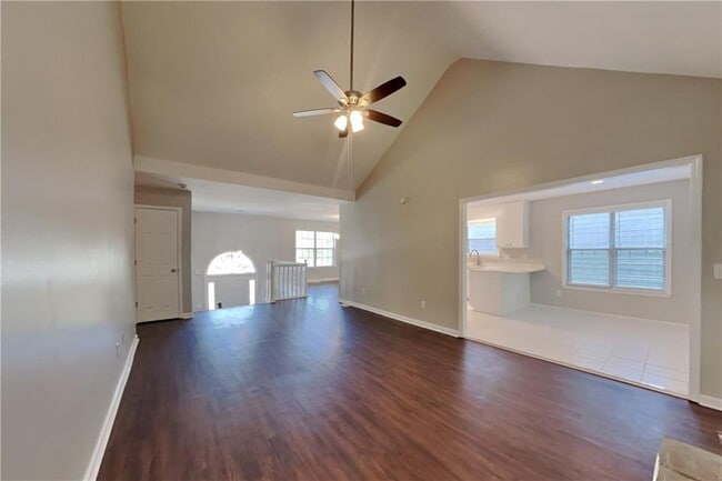 Photo - 3059 Vineyard Way