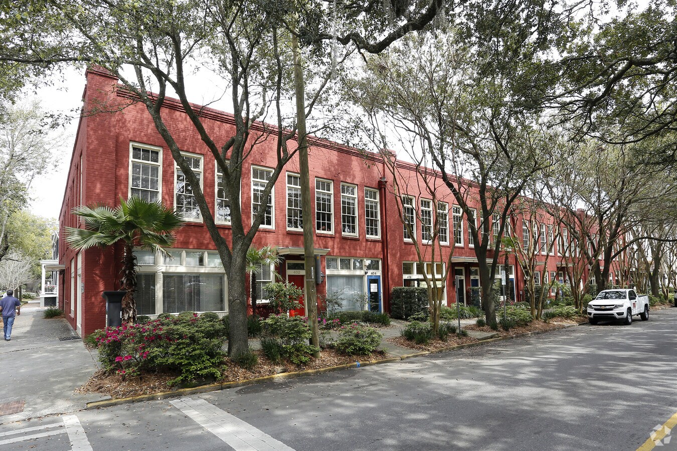Photo - Oglethorpe Row