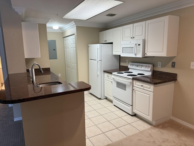 Photo - 2806 Veronia Dr Unit 114