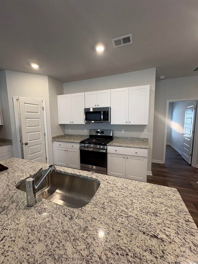 Photo - 820 Wapama St