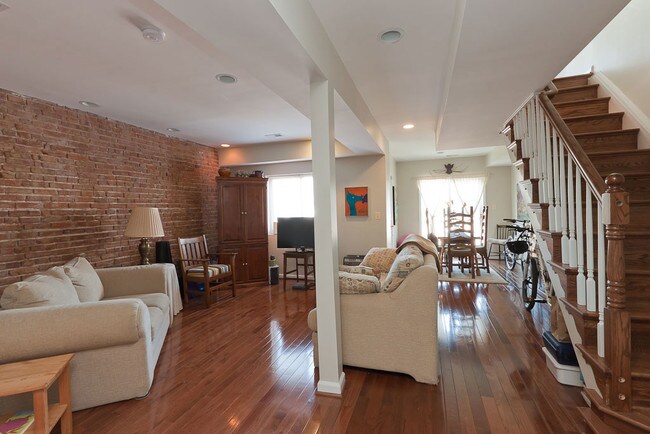 1st floor living room - 519 16th St SE Unit Apt 2