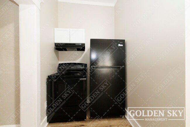 Photo - 427 S Mound St