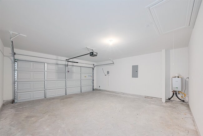 Building Photo - 6018 Alberta Fls Dr