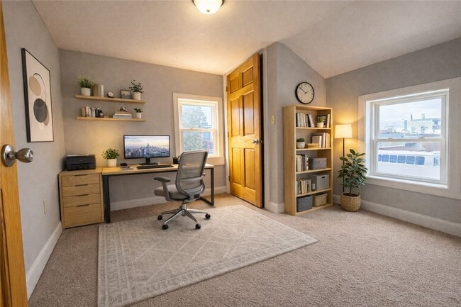 Photo - 37 N Virginia St