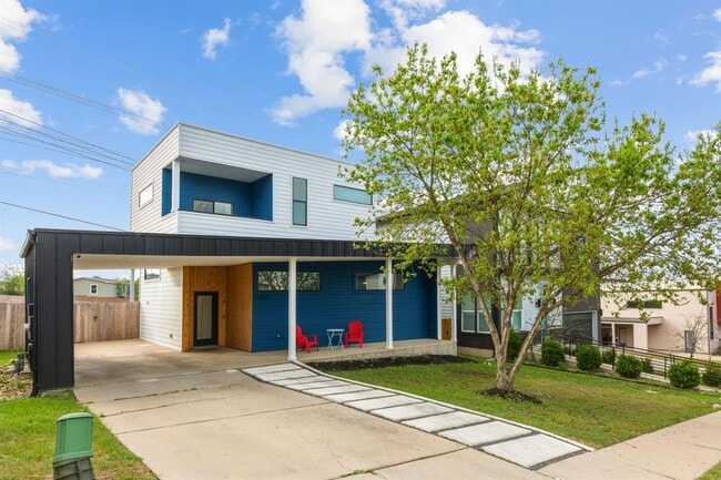Building Photo - 5809 Toscana Ave