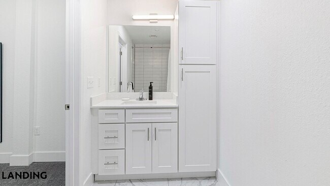 6029 W Irlo Bronson Memorial Hwy Unit 2B-303