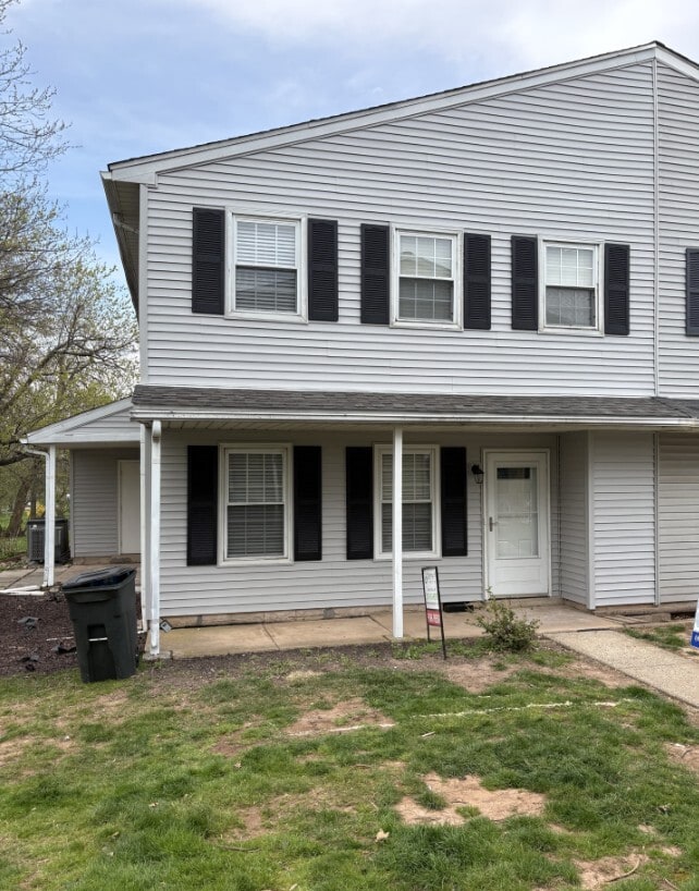 Building Photo - 241 Washington Pl