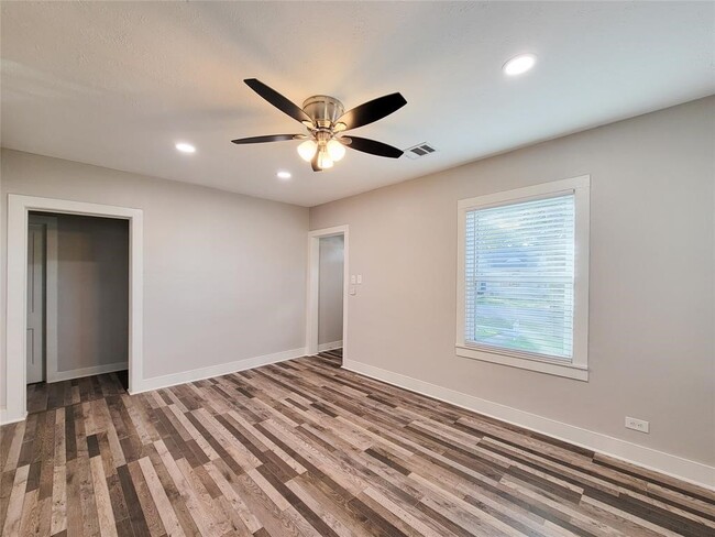 Photo - 1113 San Jacinto St