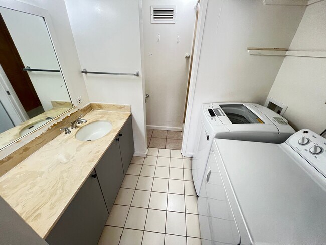 Photo - 1717 Ala Wai Blvd Unit 407