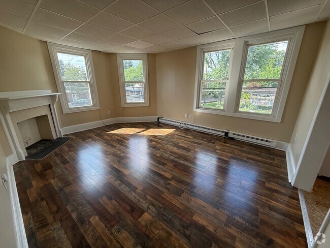 Building Photo - 247 Hudson St Unit 6 Rental