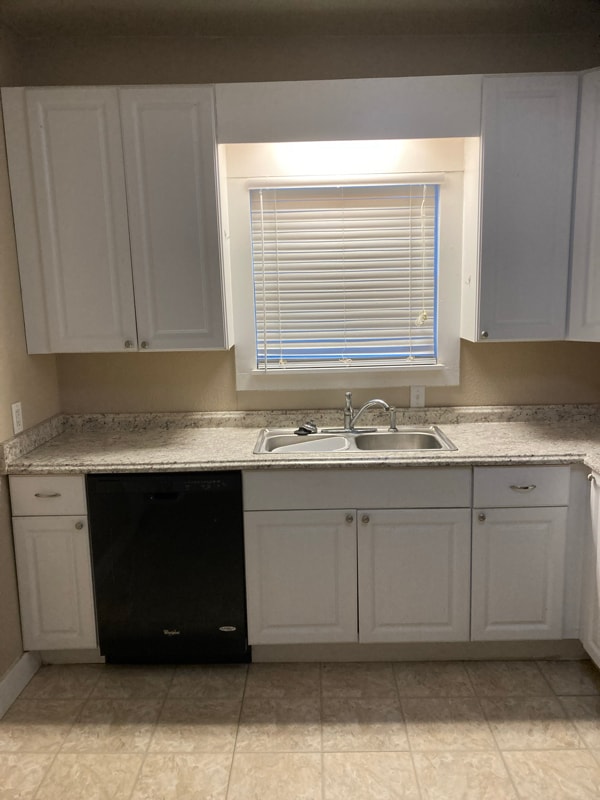 Photo - 710 Jeanette St